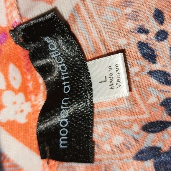 Beautiful Spaghetti Strap Top - Picture 6 of 7